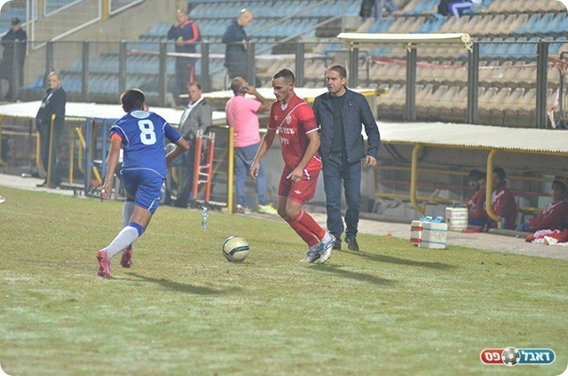 תומר קשטן במהלך המשחק נגד מגדל העמק (ארנון לוי)